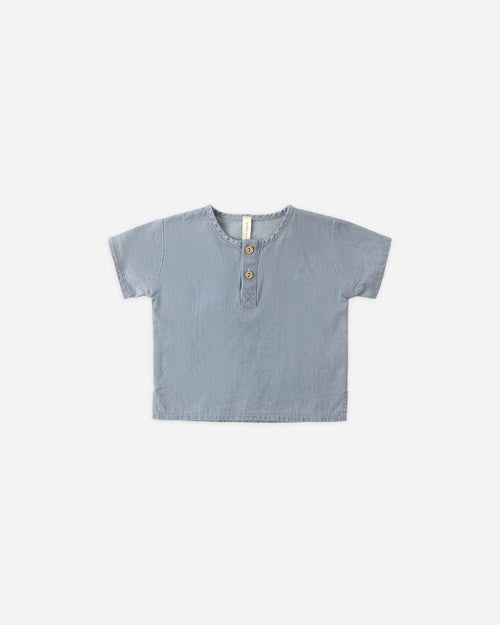 Boxy Fit Organic Cotton Gauze Shirt with Button Front in Chambray